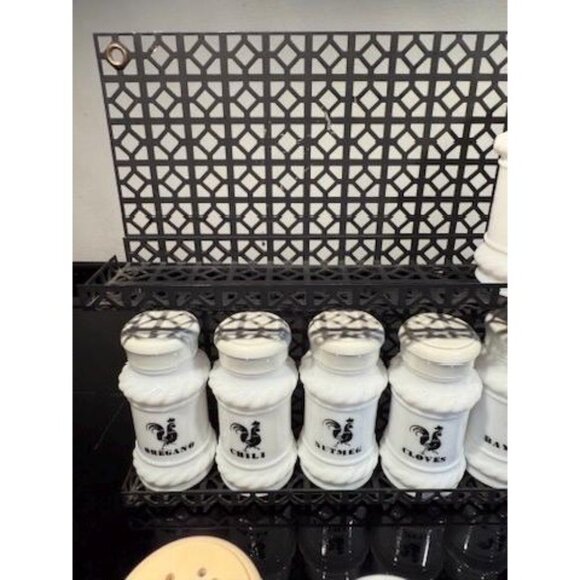 Vintage Hazel Atlas 17 pc Milk Glass Black Rooster Design Spices Shaker Set w/ B - Picture 10 of 13